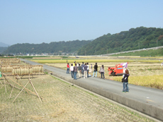 （写真）上島竜兵主演DVD「その時…上島が動いた」の撮影風景