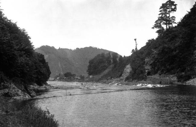 横須賀水道取り入れ口付近