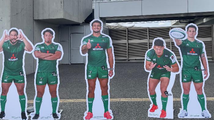 (写真)三菱重工相模原ダイナボアーズの選手たちのパネル