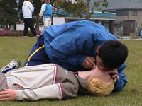 （写真）胸骨圧迫