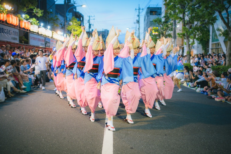 (写真)東京高円寺阿波おどり振興協会