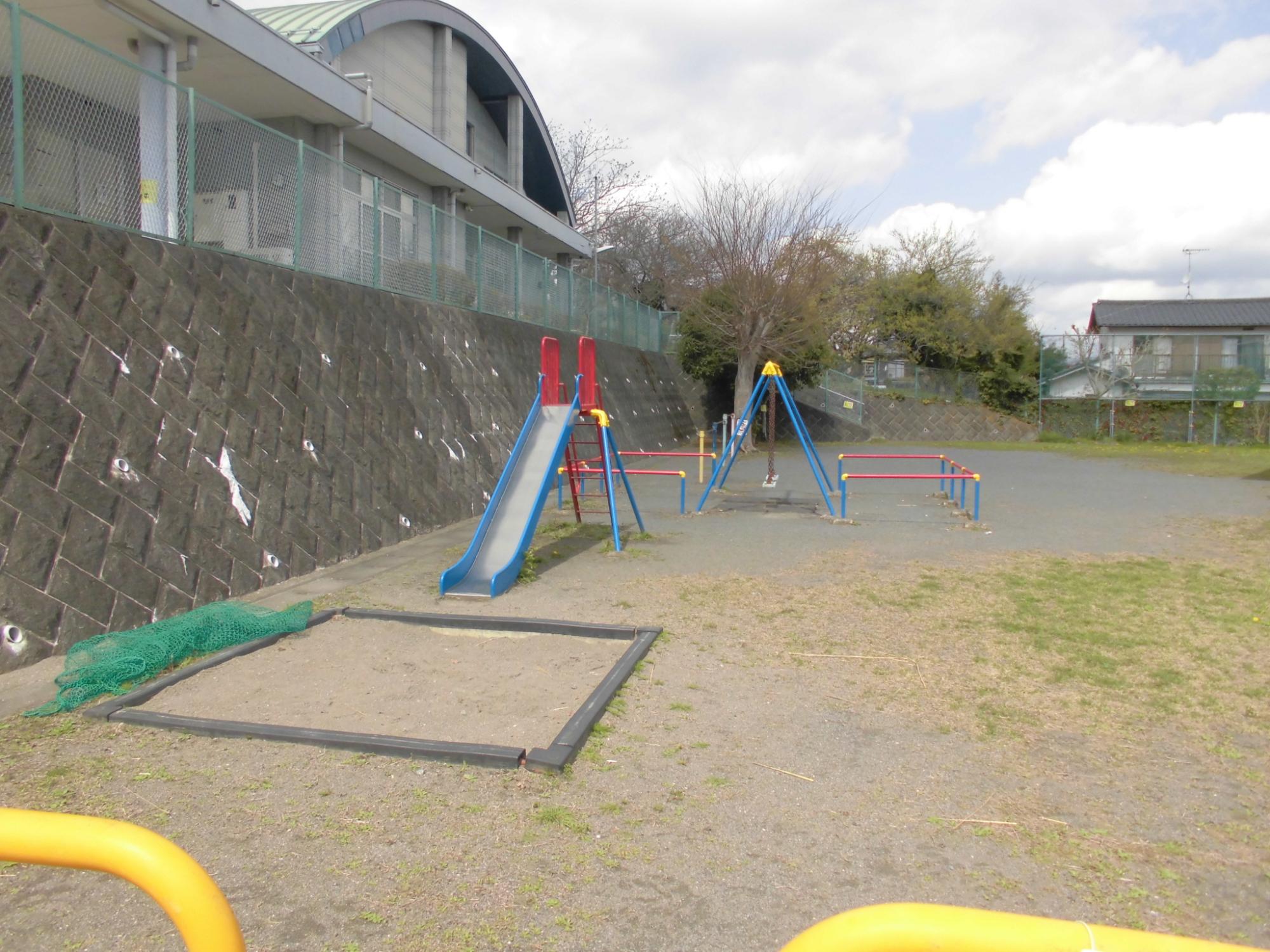 両向児童遊園地