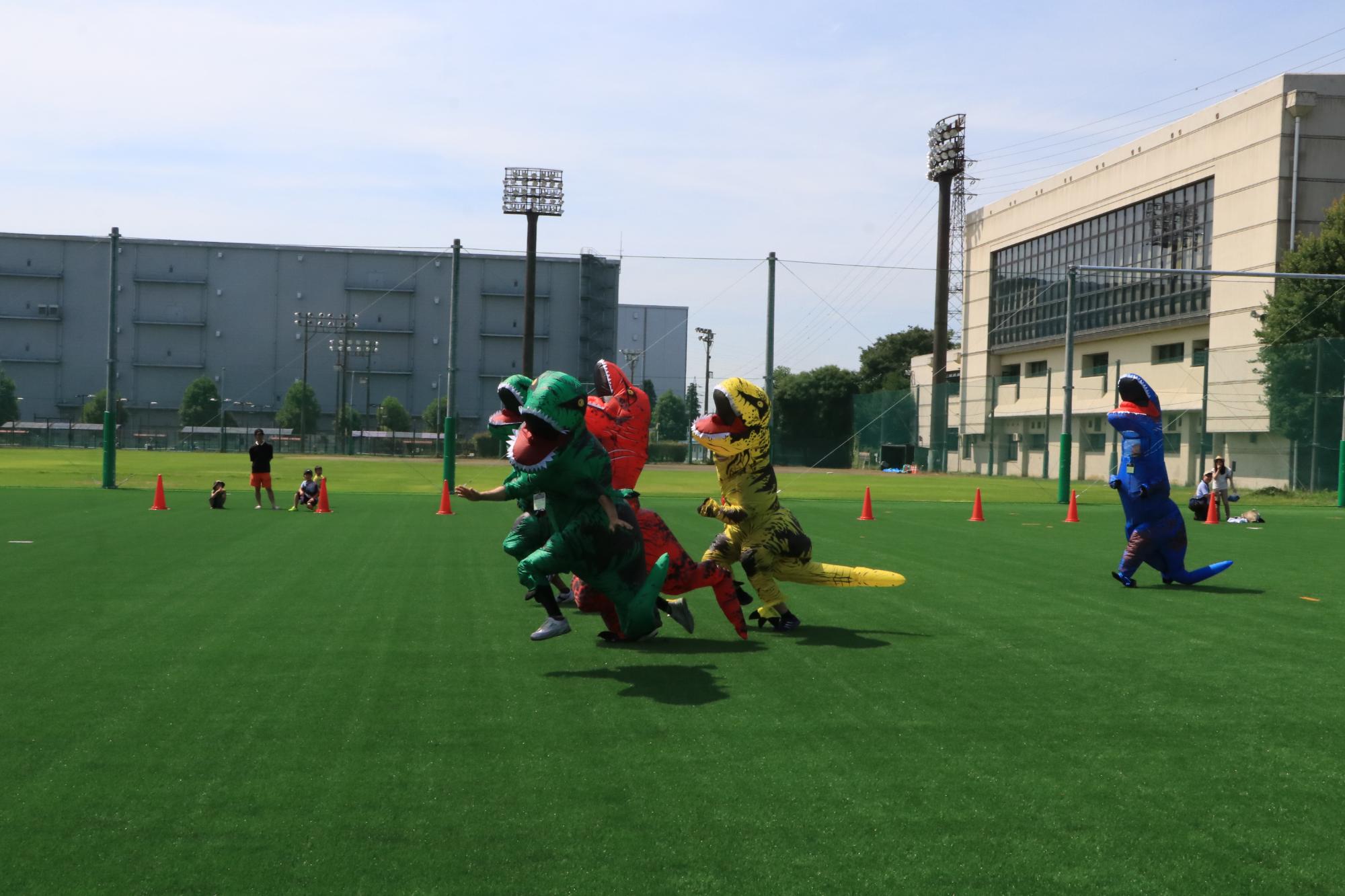 （イメージ）第1号公園多目的広場オープン記念 ティラノサウルスレースを開催しました!