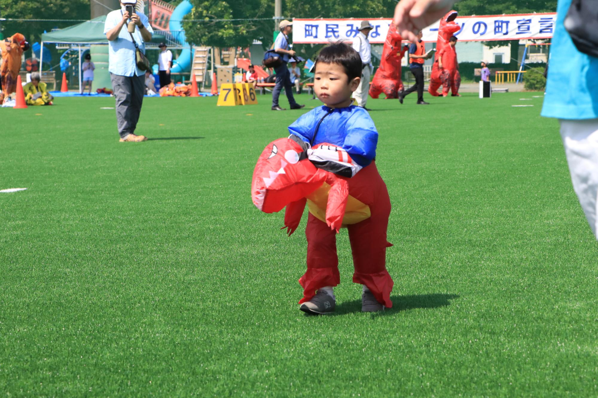ティラノサウルスレース