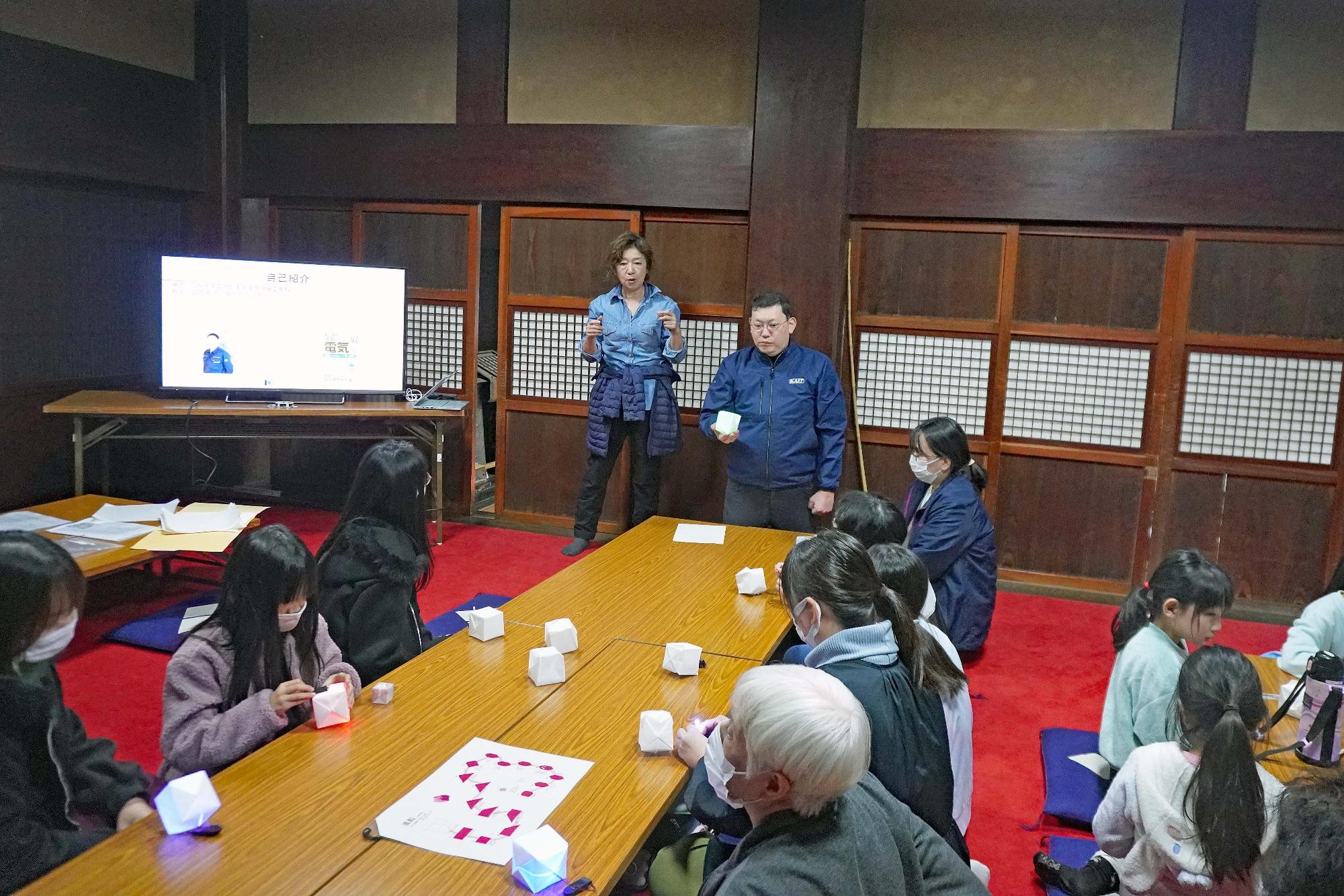 古民家山十邸折り紙LEDワークショップ