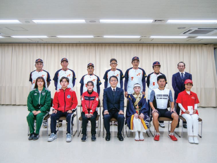 スポーツ・文化芸能出場奨励金交付式