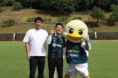三増公園陸上競技場グラウンドリニューアル記念マッチ