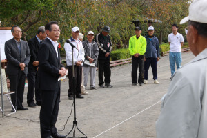 （写真）小野澤町長あいさつ