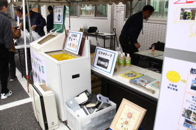 （写真）小型家電の回収コーナー