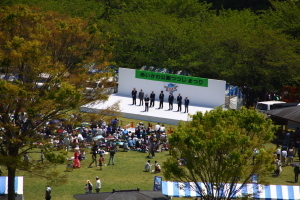 （写真）ステージの様子