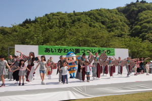 （写真）あいちゃん音頭