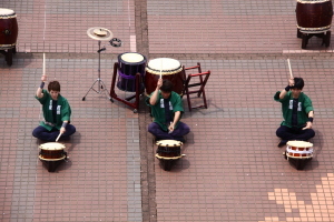 （写真）和太鼓演奏