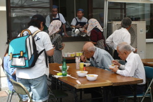 （写真）手打ちそばの販売