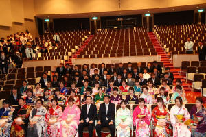 （写真）愛川中学校の集合写真