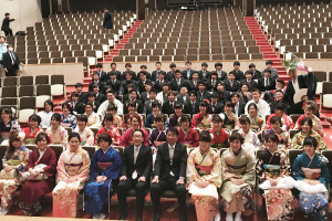 （写真）愛川中原中学校の集合写真