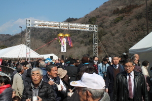 （写真）記念式典にお集まりの皆さん