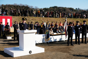 （写真）式辞を述べる小野澤町長