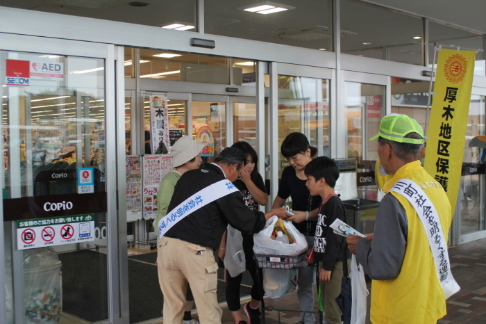 （写真）啓発活動の様子