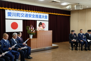 （写真）作文朗読の様子