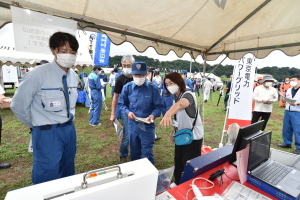 （写真）災害時電力活用訓練（東京電力パワーグリッド株式会社平塚支社）