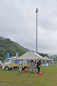 （写真）夜間照明設備設置訓練（愛川町電設協会）