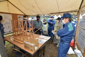 （写真）住宅耐震化訓練