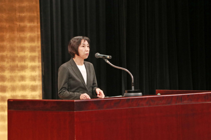 （写真）高橋さんの講演