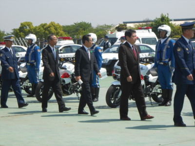 (写真）車両部隊の服装点検、車両点検