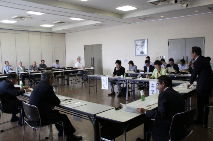 （写真）総合教育会議の様子