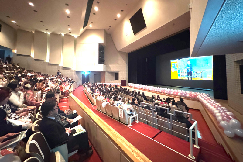 （写真）恩師からのビデオメッセージ